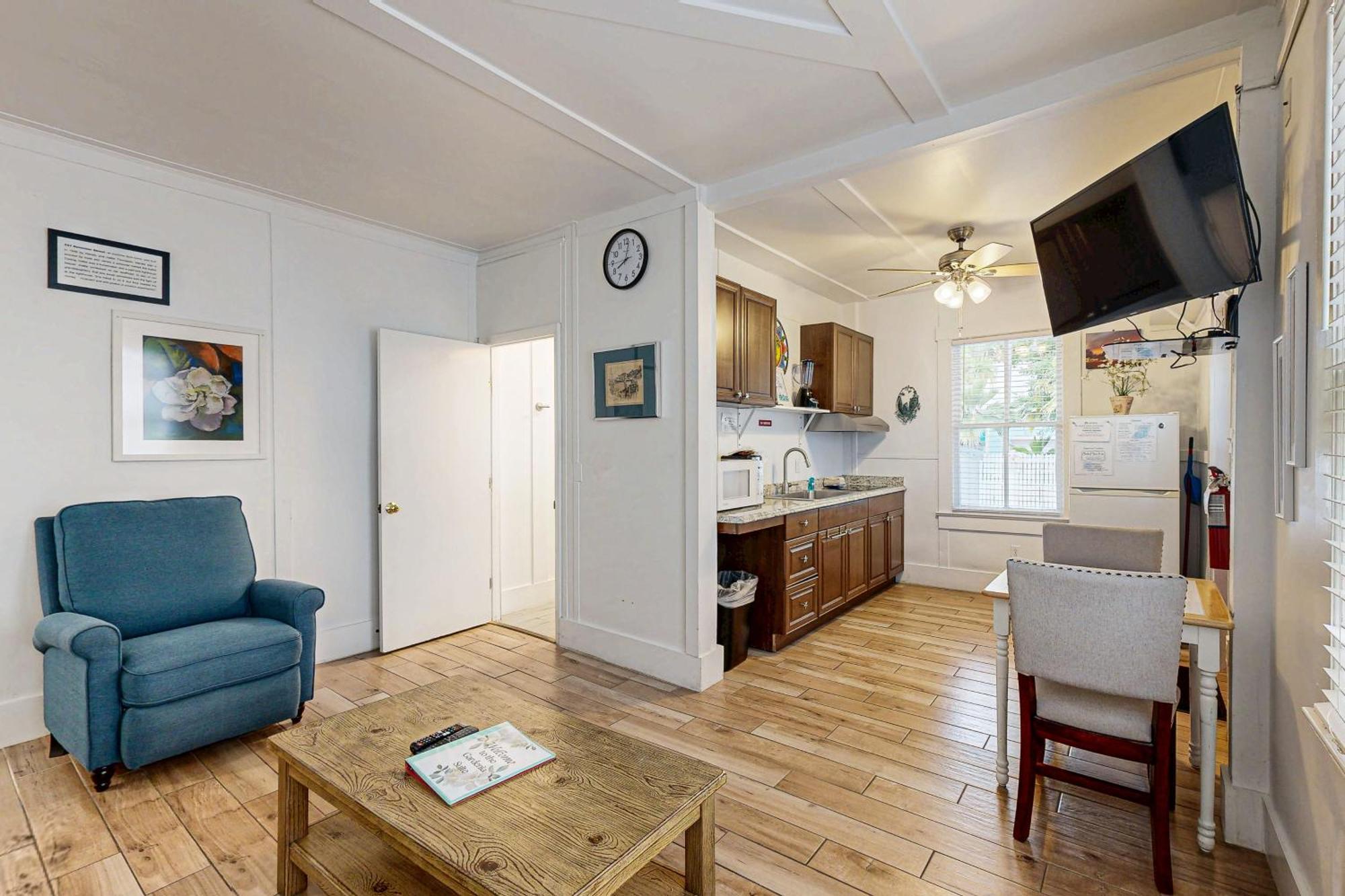 Four Flowers Holiday home